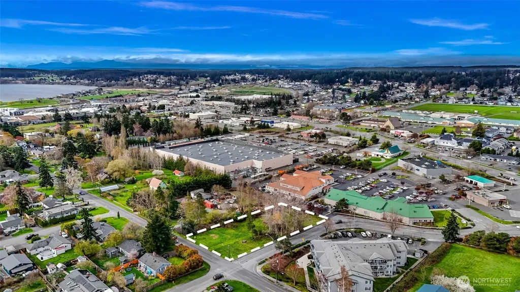 427 SE Ely Street Oak Harbor WA 98277