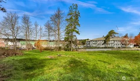 427 SE Ely Street Oak Harbor WA 98277