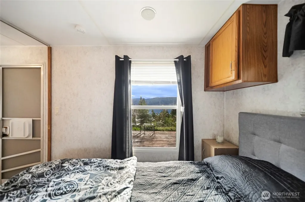 93 NE Marine View Drive Belfair WA 98528