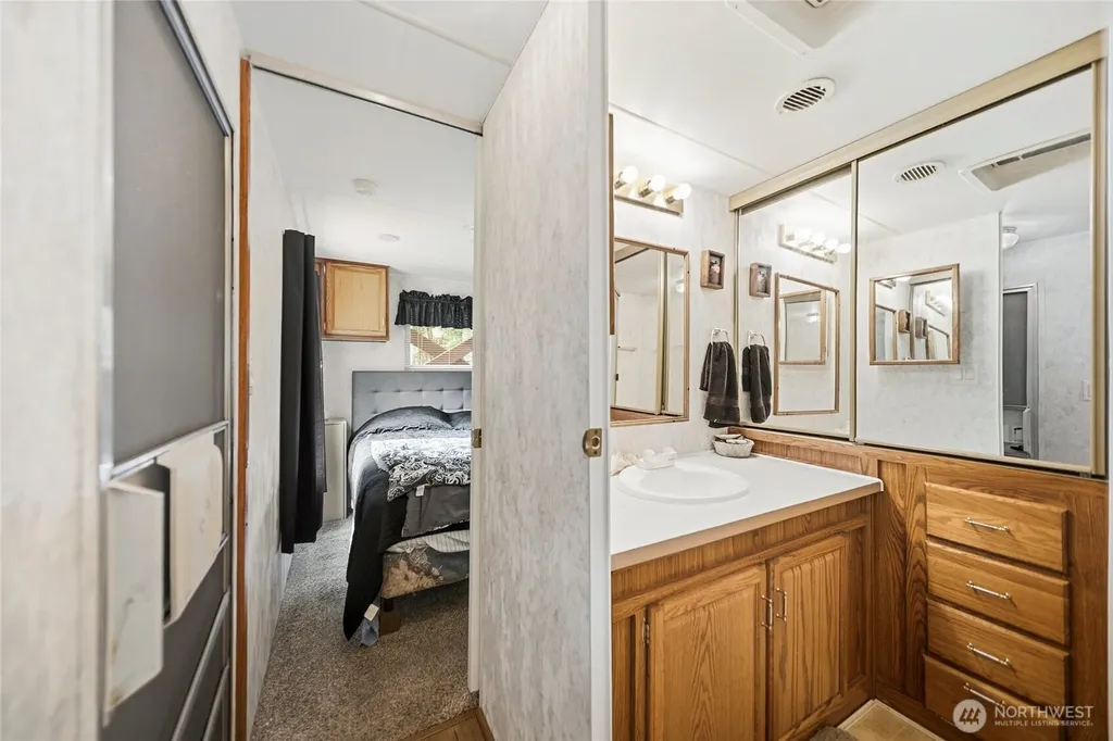 93 NE Marine View Drive Belfair WA 98528
