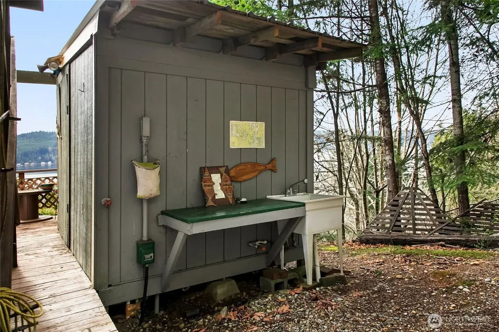 93 NE Marine View Drive Belfair WA 98528