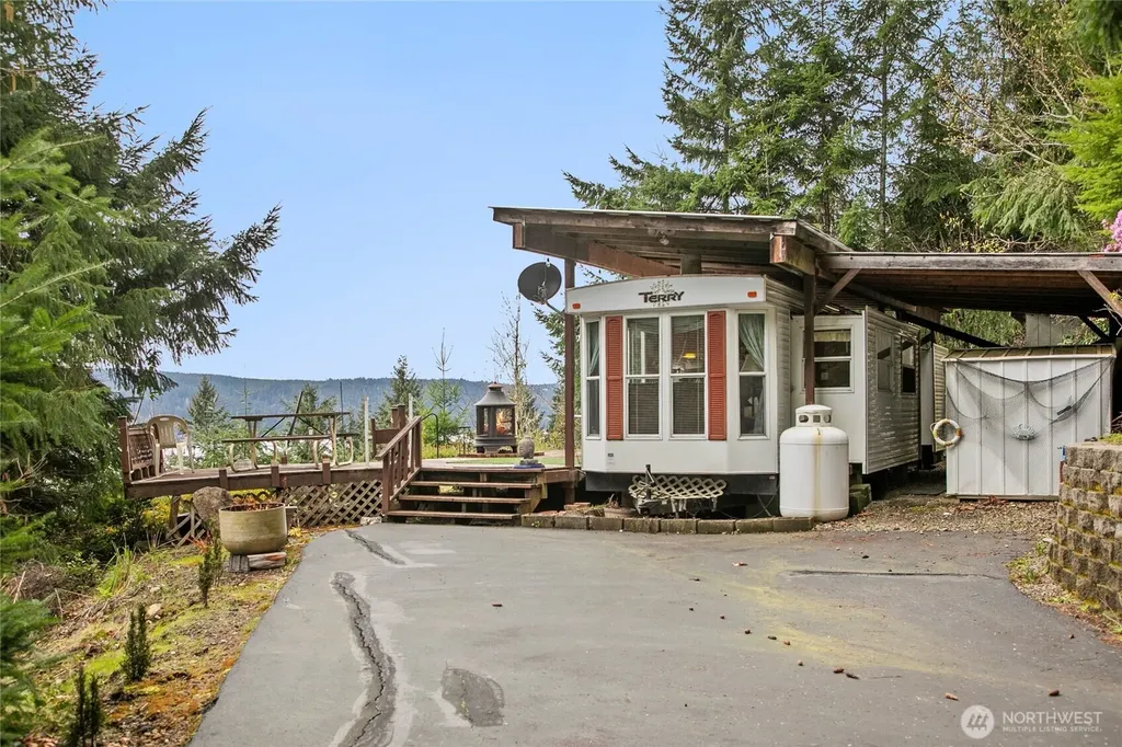 93 NE Marine View Drive Belfair WA 98528