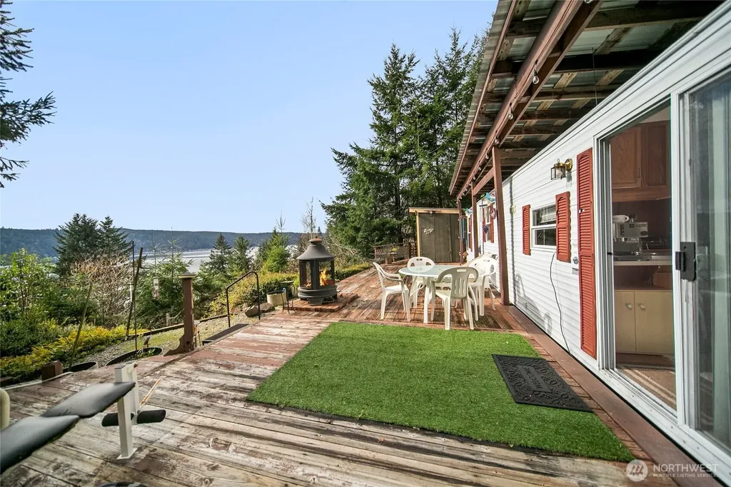 93 NE Marine View Drive Belfair WA 98528