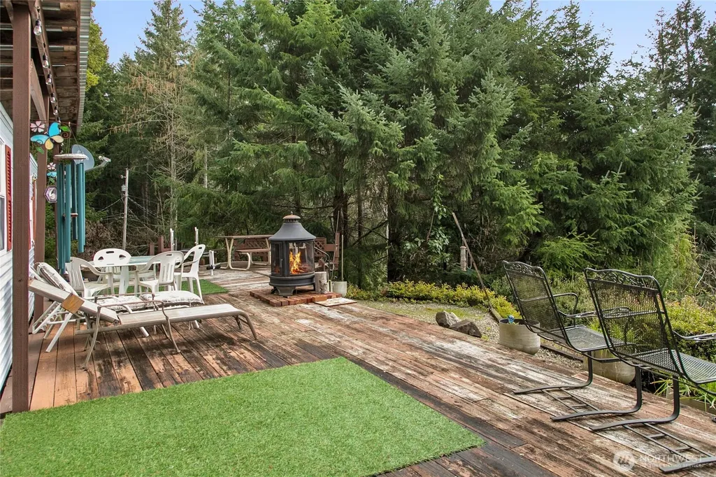 93 NE Marine View Drive Belfair WA 98528