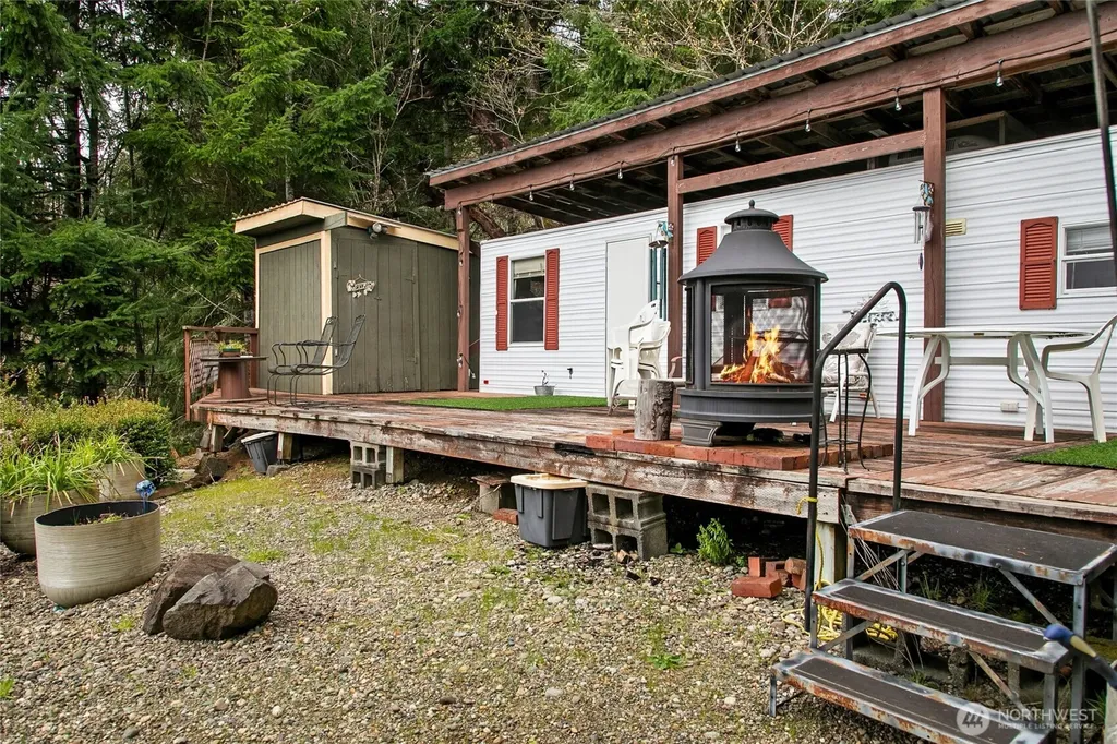 93 NE Marine View Drive Belfair WA 98528