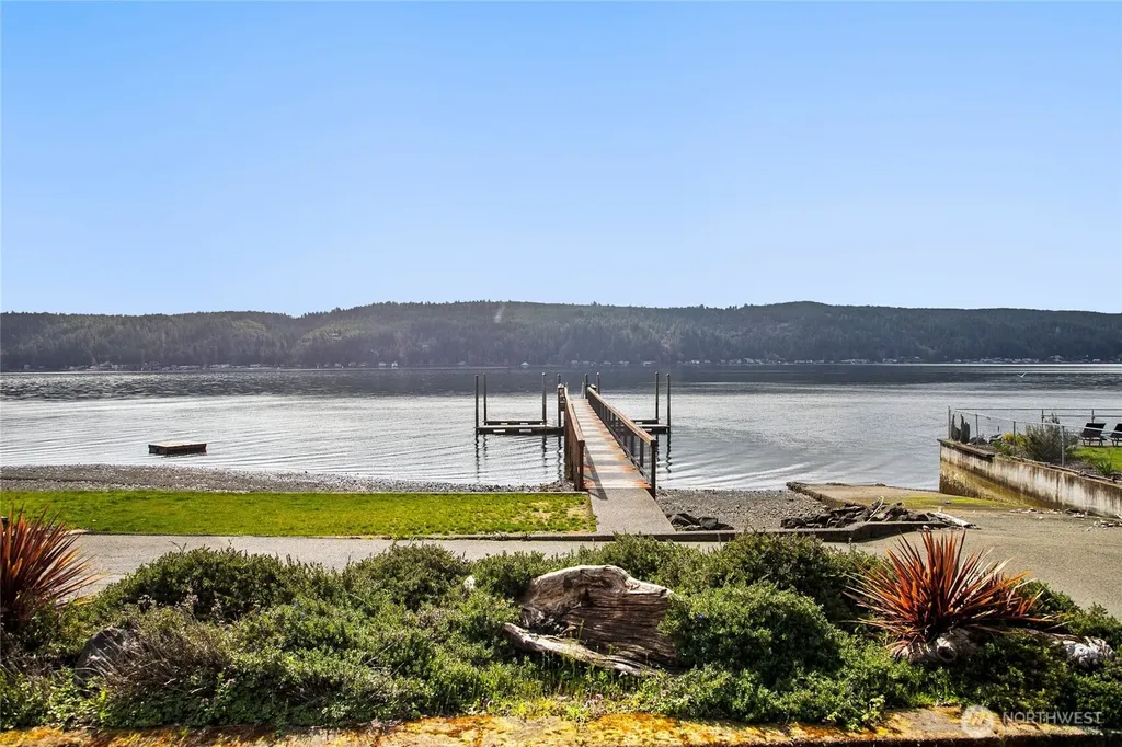 93 NE Marine View Drive Belfair WA 98528