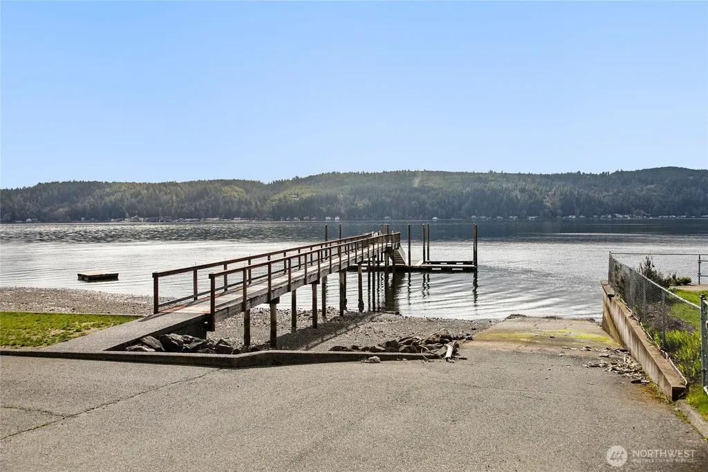 93 NE Marine View Drive Belfair WA 98528