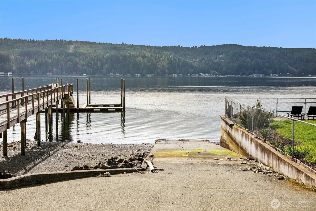 93 NE Marine View Drive Belfair WA 98528