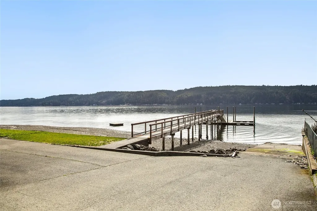 93 NE Marine View Drive Belfair WA 98528