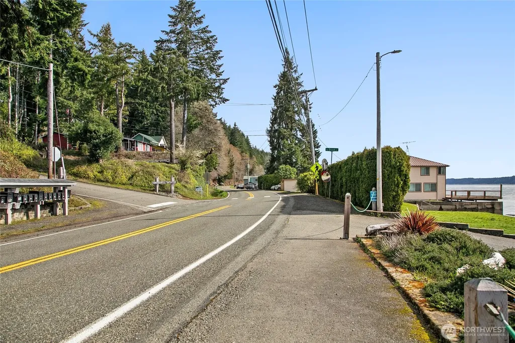 93 NE Marine View Drive Belfair WA 98528