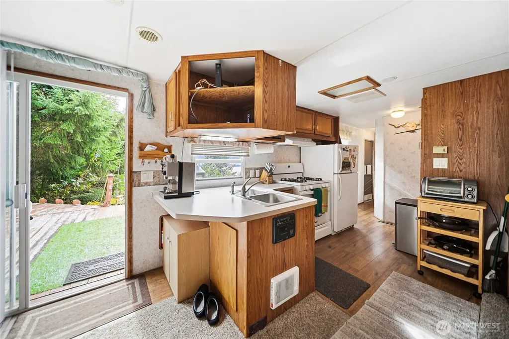 93 NE Marine View Drive Belfair WA 98528