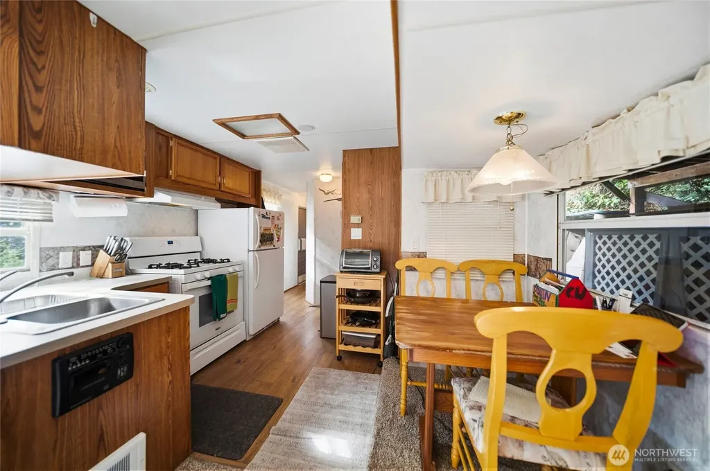 93 NE Marine View Drive Belfair WA 98528