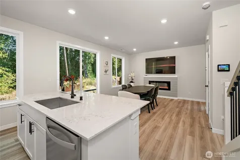 11124 43rd Avenue SE Everett WA 98208