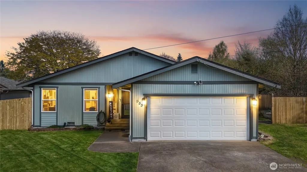 933 13th Street SW Puyallup WA 98371