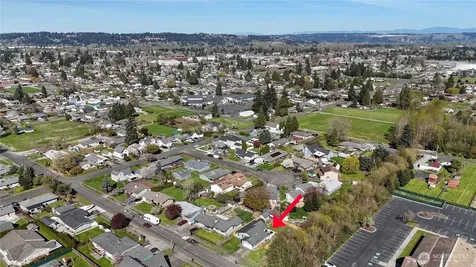 933 13th Street SW Puyallup WA 98371