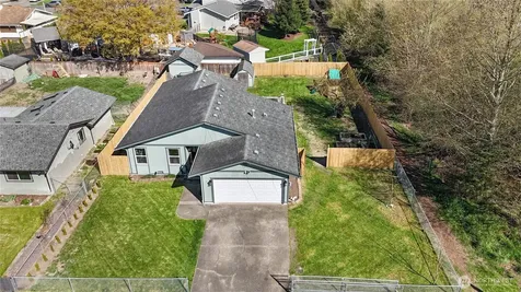 933 13th Street SW Puyallup WA 98371