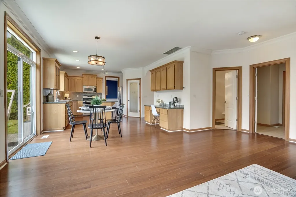 19321 205th Street E Orting WA 98360