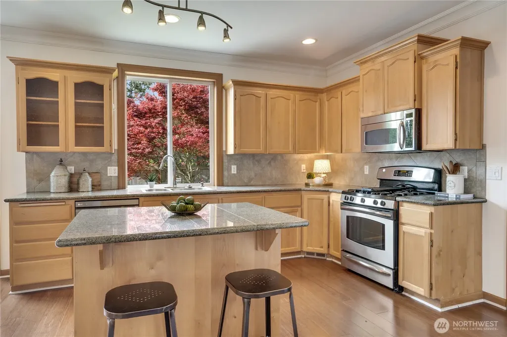 19321 205th Street E Orting WA 98360