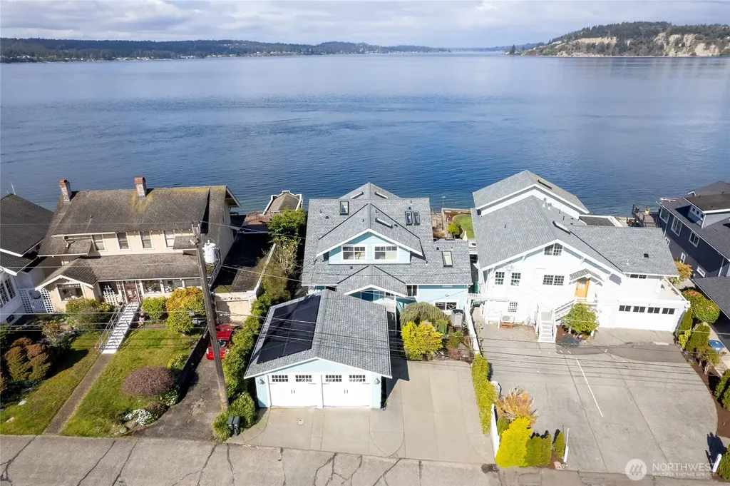 1838 Day Island Boulevard W University Place WA 98466