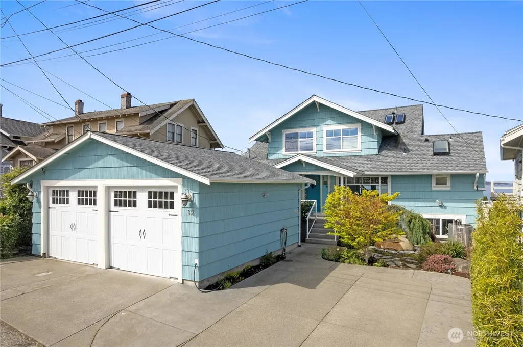 1838 Day Island Boulevard W University Place WA 98466