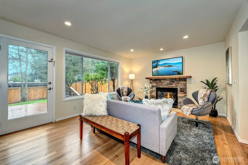 13133 NE 74th Street Kirkland WA 98033