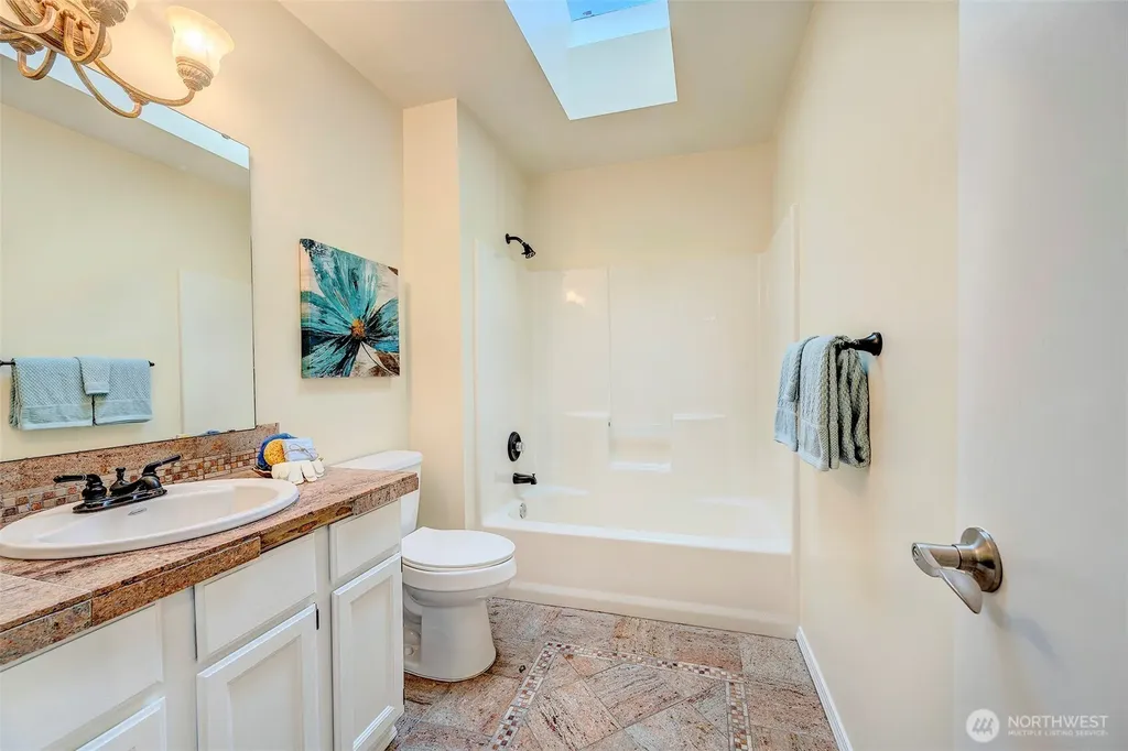 13133 NE 74th Street Kirkland WA 98033