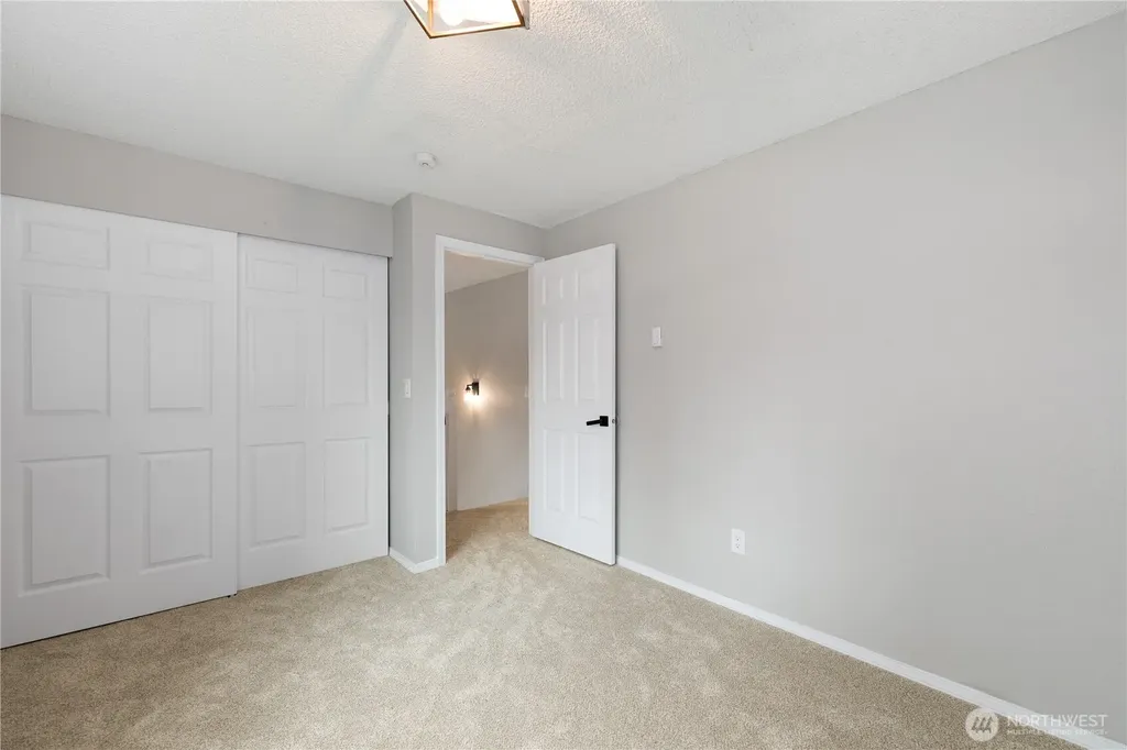 12002 151st Court E Puyallup WA 98374