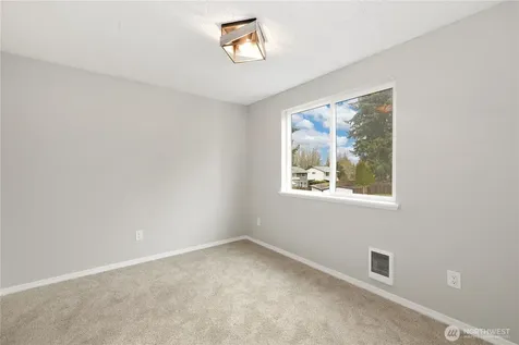 12002 151st Court E Puyallup WA 98374