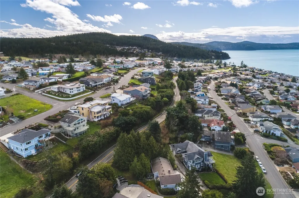 2104 Highland Drive Anacortes WA 98221