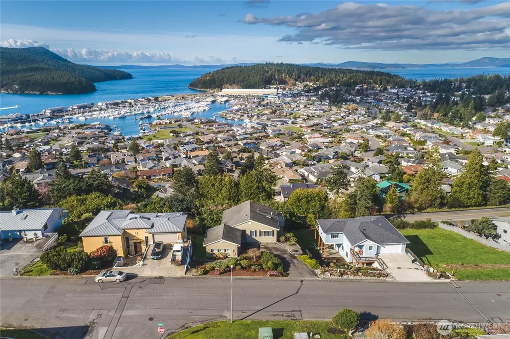 2104 Highland Drive Anacortes WA 98221