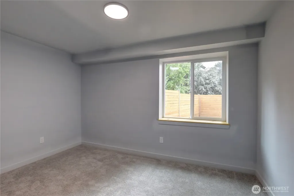 1324 N Hawthorne Street Tacoma WA 98406