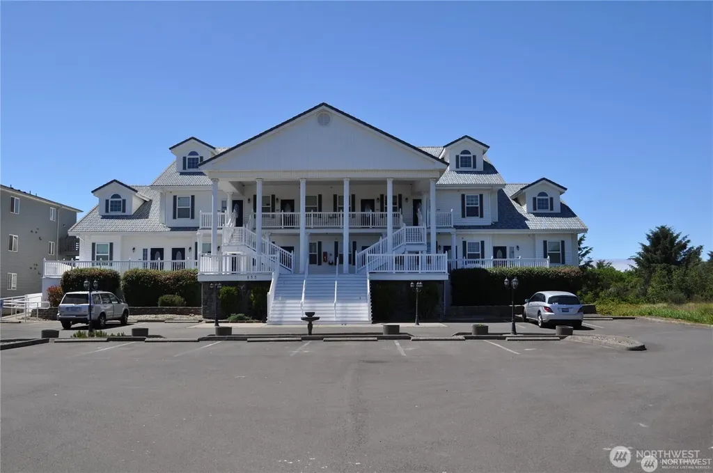 855 Ocean Shores Boulevard NW Ocean Shores WA 98569