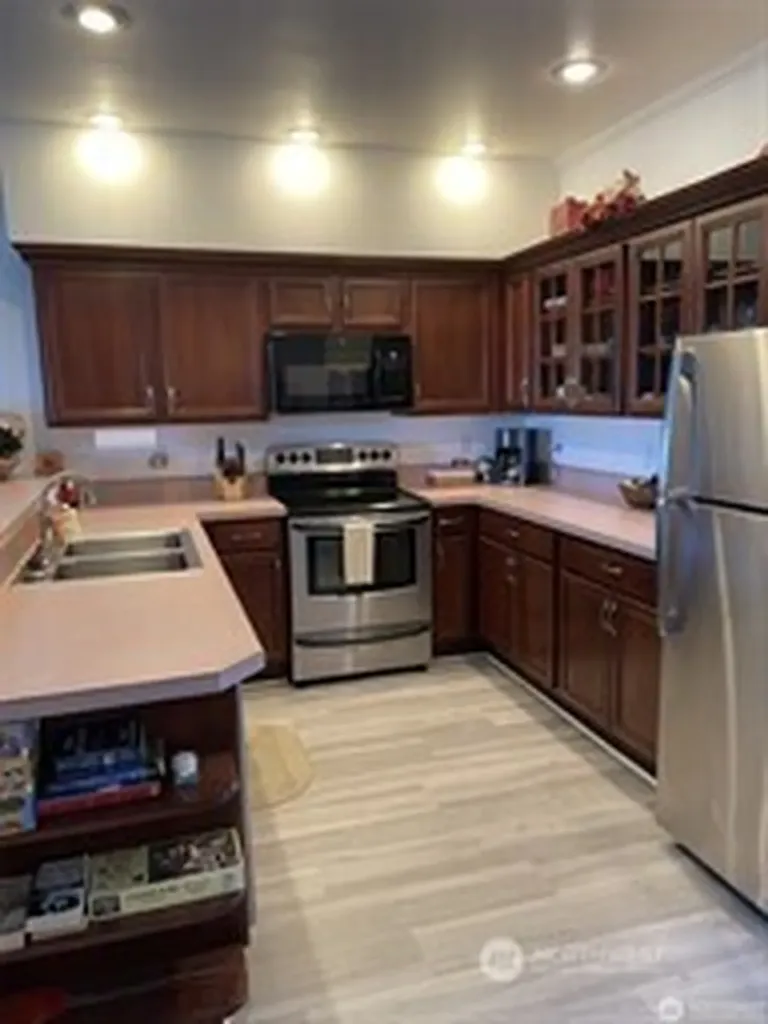 855 Ocean Shores Boulevard NW Ocean Shores WA 98569