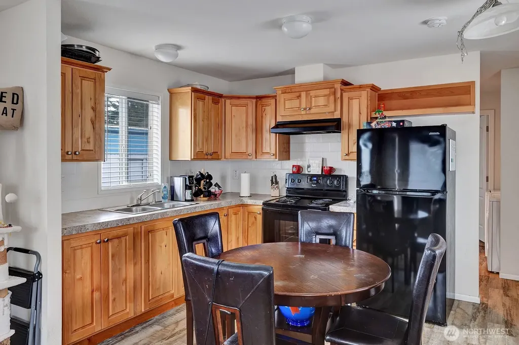 3418 S 182nd Street Seatac WA 98188