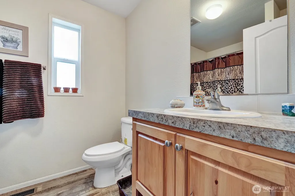 3418 S 182nd Street Seatac WA 98188