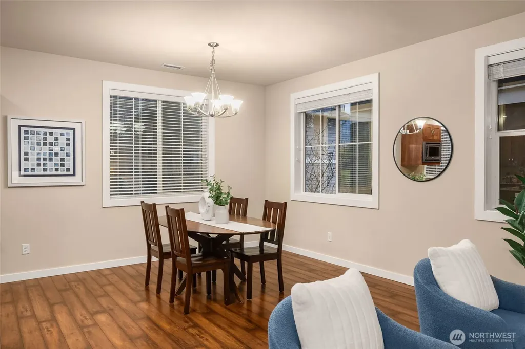 365 NE Denny Way Issaquah WA 98029