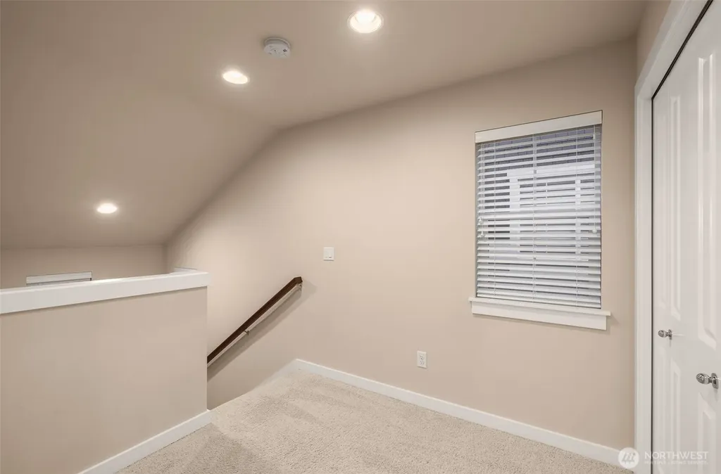 365 NE Denny Way Issaquah WA 98029