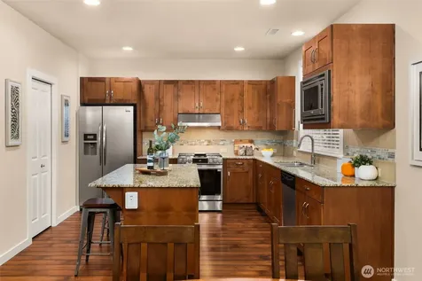365 NE Denny Way Issaquah WA 98029