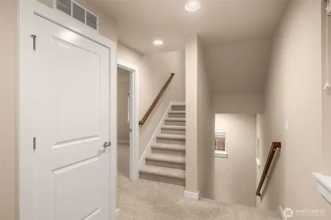 365 NE Denny Way Issaquah WA 98029