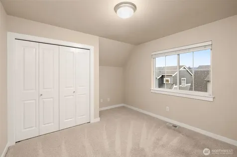 365 NE Denny Way Issaquah WA 98029