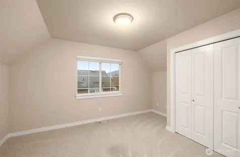 365 NE Denny Way Issaquah WA 98029