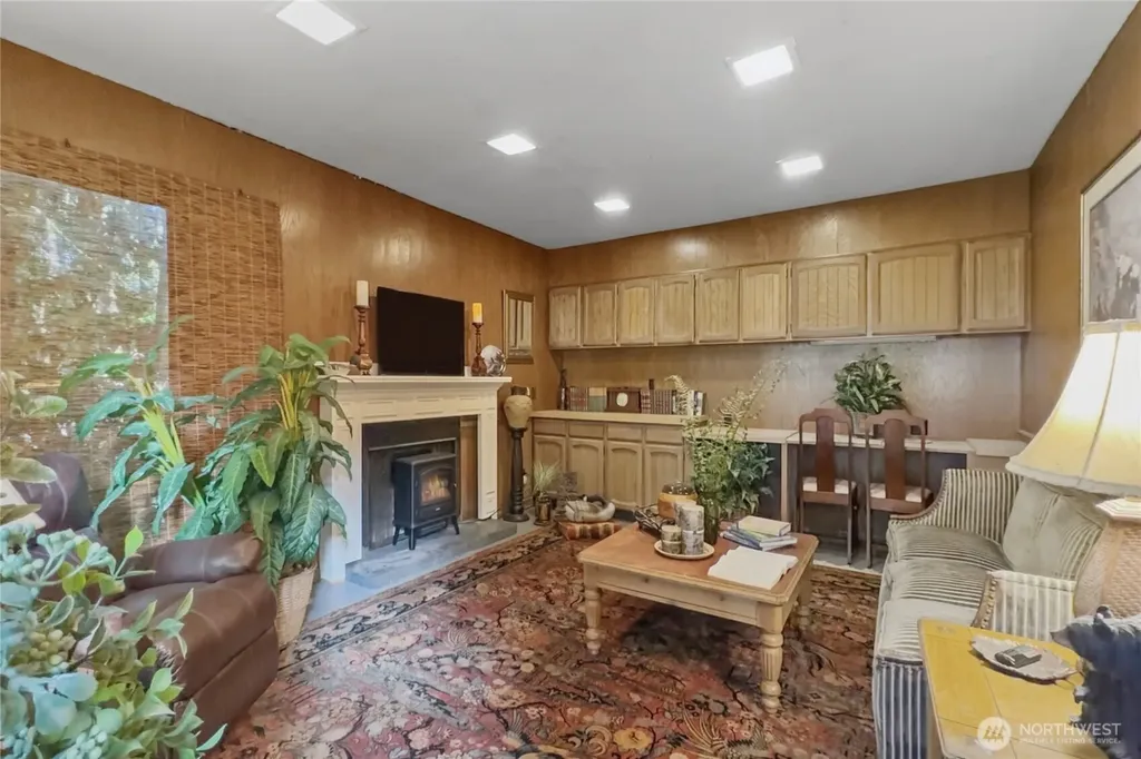 6017 64th Street W University Place WA 98467