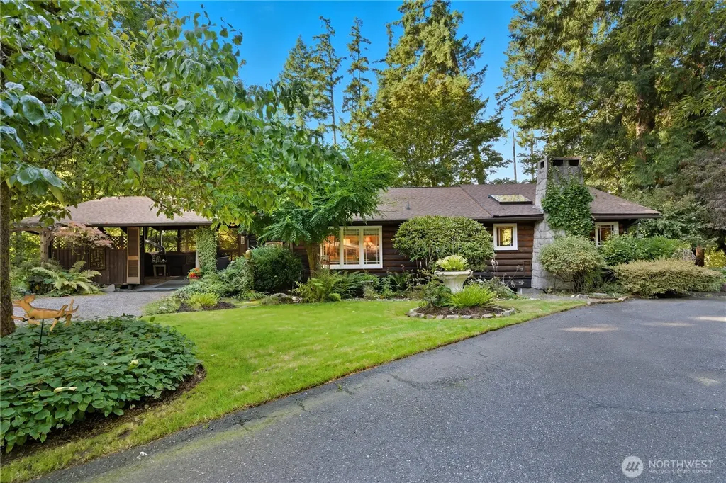 6017 64th Street W University Place WA 98467