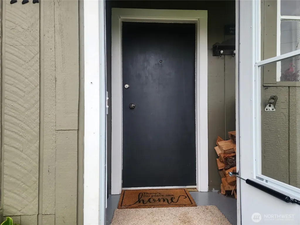 117 J Street Cosmopolis WA 98537