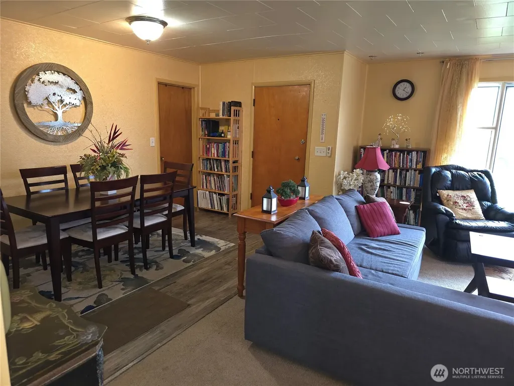 117 J Street Cosmopolis WA 98537