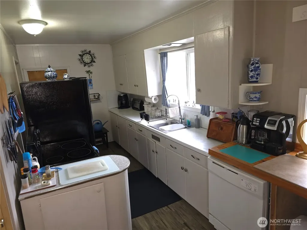 117 J Street Cosmopolis WA 98537