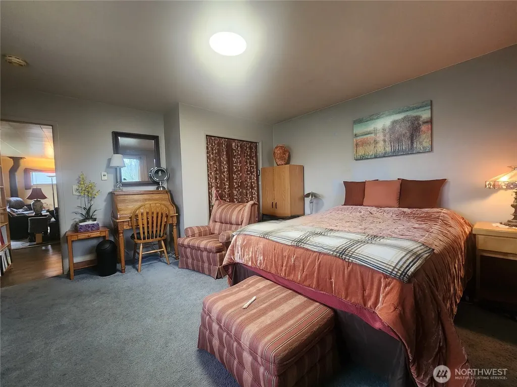 117 J Street Cosmopolis WA 98537