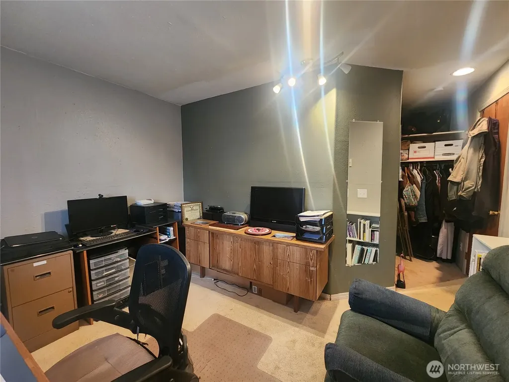 117 J Street Cosmopolis WA 98537