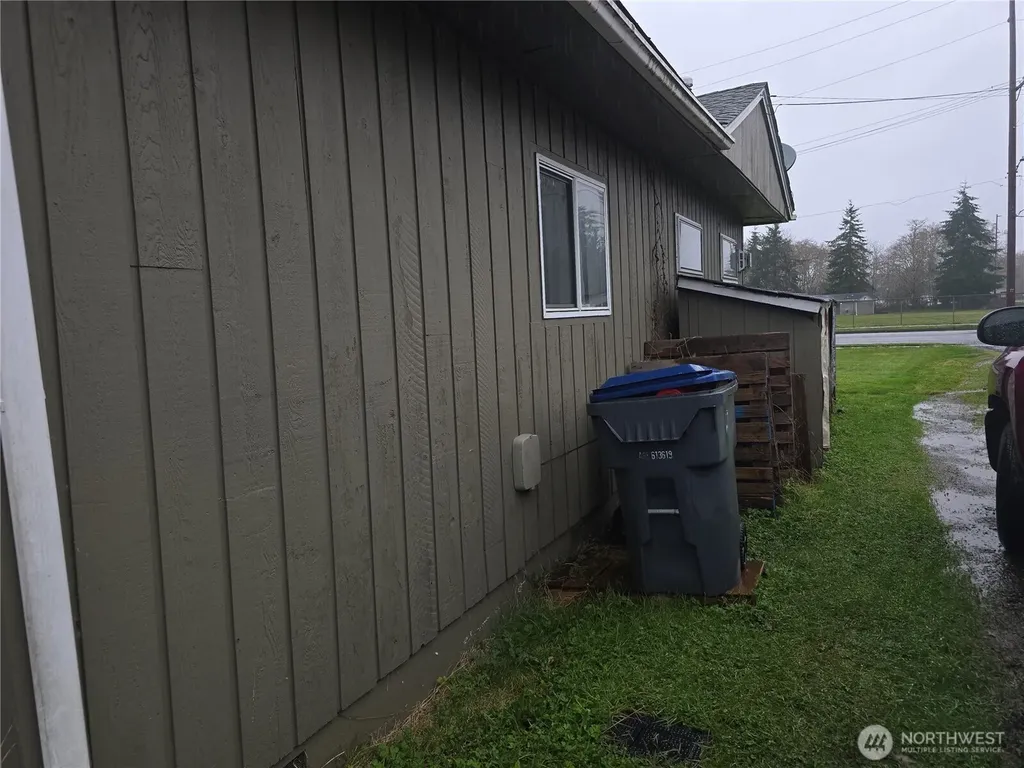 117 J Street Cosmopolis WA 98537