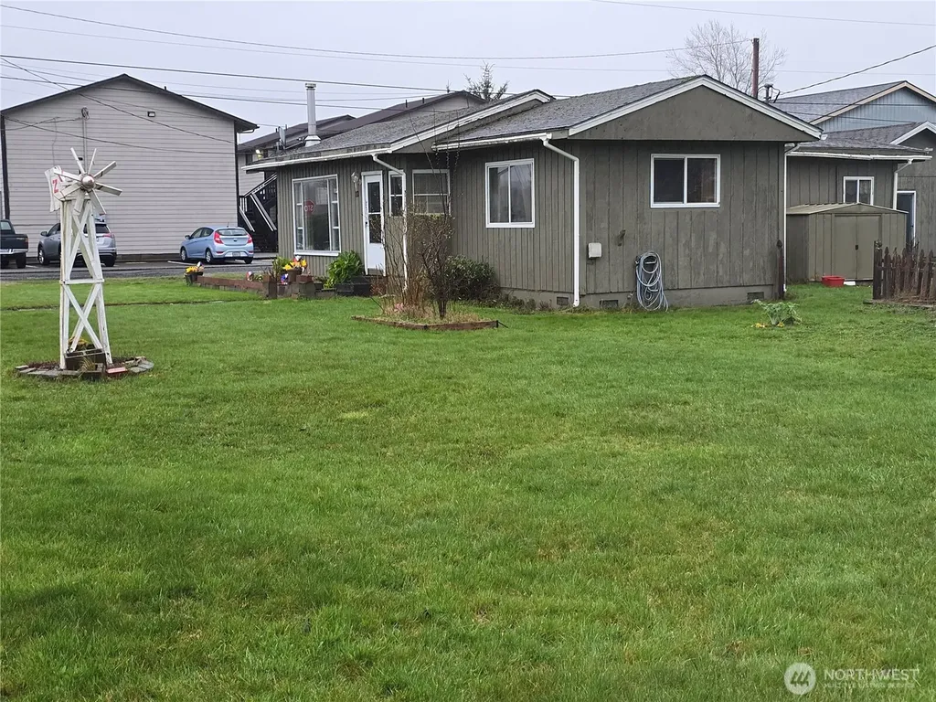 117 J Street Cosmopolis WA 98537